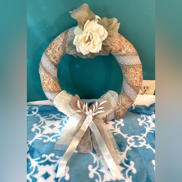 Fresh new shiny wreath with delicate bow 14” diameter - Picture 2 of 5